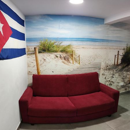 El Rinconcito Cubano En La Playa Lägenhet Almería Exteriör bild